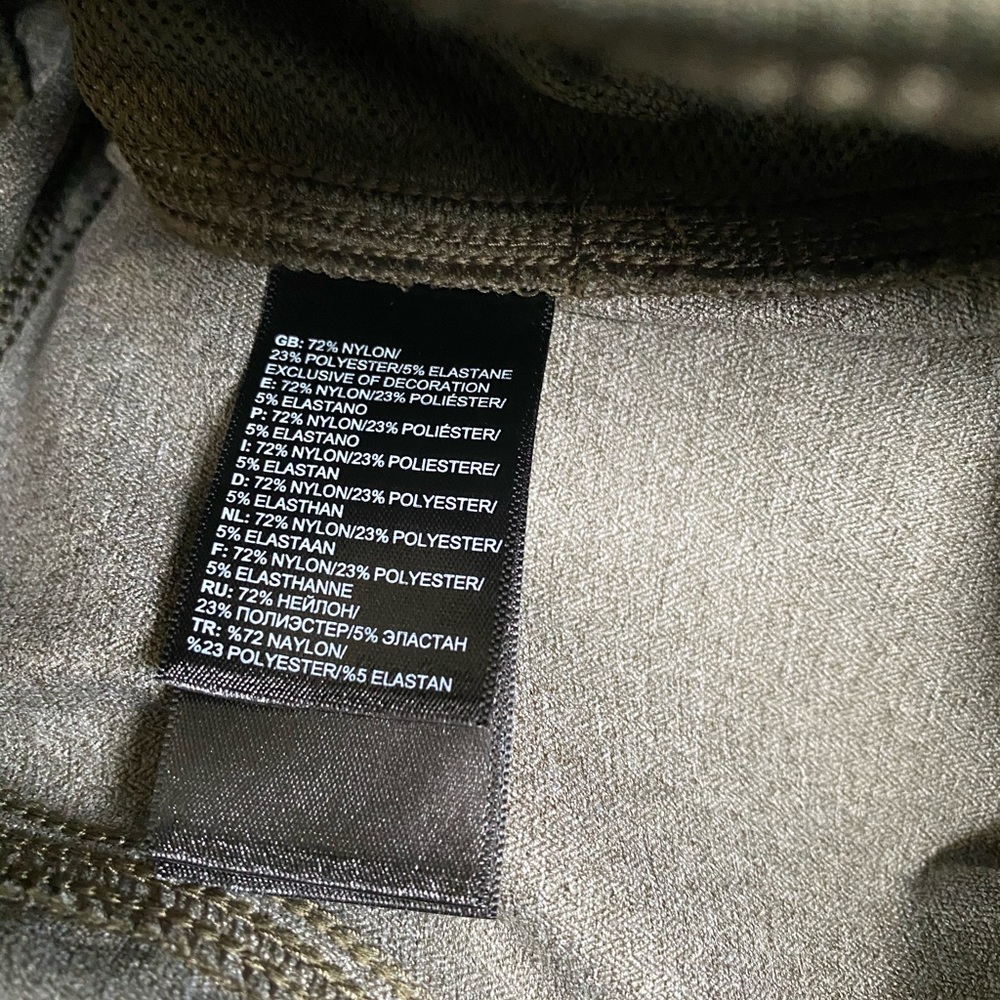 THE NORTH FACE SHORTS - Picture 6 of 7